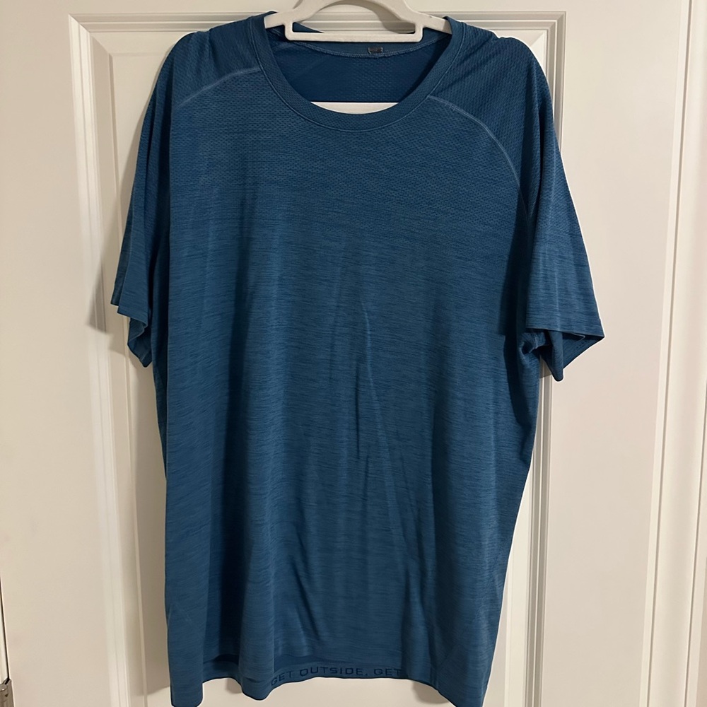 Men's lulu metal vent tech shirt